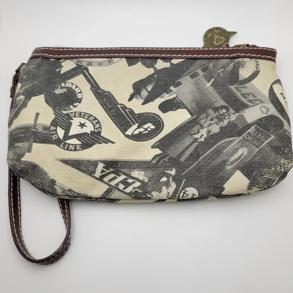 Sydney Love Wristlet Purse "Going Places" Retro Airline Travel Print Charm - Picture 3 of 14